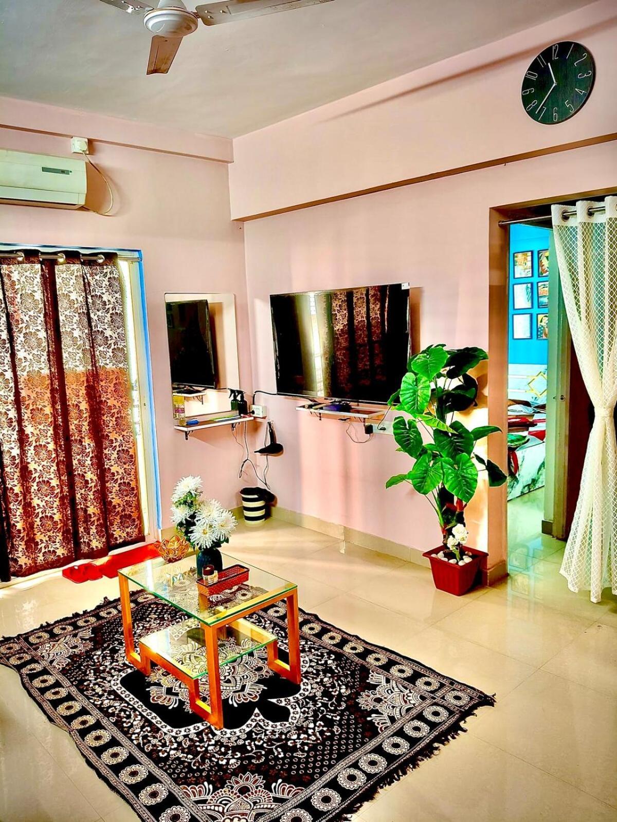 Apartment Citi 1bhk -service Apartment-sinhgad Road-ott-kitchen-parking Pune